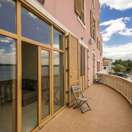 Rotonda Inn Novigrad Novigrad Istria Exterior foto